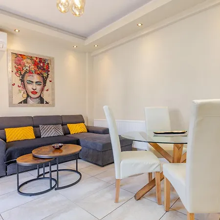 Apartment Harbour - 90sqm Spacious 2-balcony In Chania Old Town, Private Parking Available 950m *