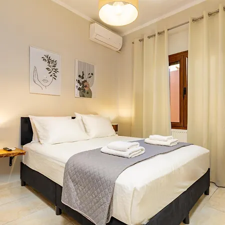Harbour - 90sqm Spacious 2-balcony In Chania Old Town, Private Parking Available 950m Apartment