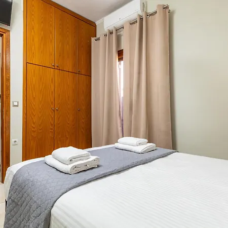 Harbour - 90sqm Spacious 2-balcony In Chania Old Town, Private Parking Available 950m * Chania (Crete)