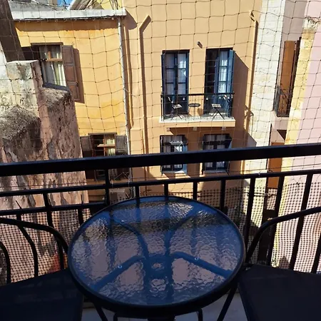 Harbour - 90sqm Spacious 2-balcony In Chania Old Town, Private Parking Available 950m * Chania (Crete)