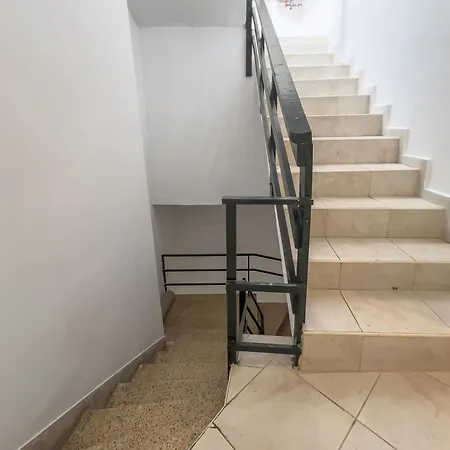 Harbour - 90sqm Spacious 2-balcony In Chania Old Town, Private Parking Available 950m Apartment *
