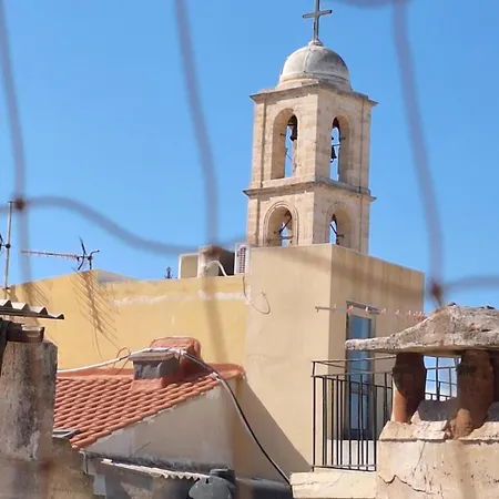 Harbour - 90sqm Spacious 2-balcony In Chania Old Town, Private Parking Available 950m Apartment *