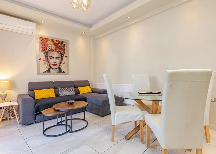 Апартаменты Harbour - Spacious Unique 2-balcony In Chania Old Town *