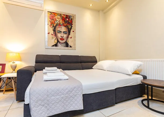 Апартаменты Harbour - Spacious Unique 2-balcony In Chania Old Town Ханья