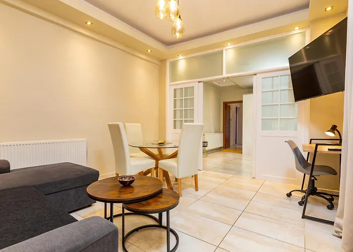 Апартаменты Harbour - Spacious Unique 2-balcony In Chania Old Town *