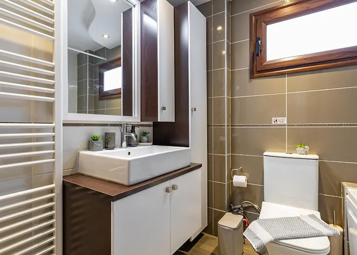 Harbour - Spacious Unique 2-balcony In Chania Old Town Апартаменты Ханья