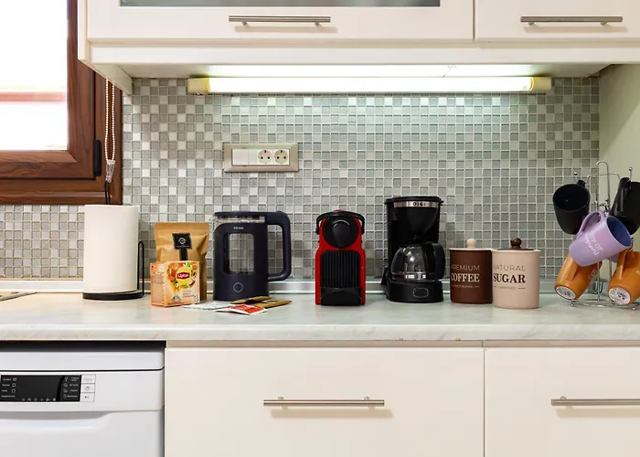 Harbour - Spacious Unique 2-balcony In Chania Old Town *