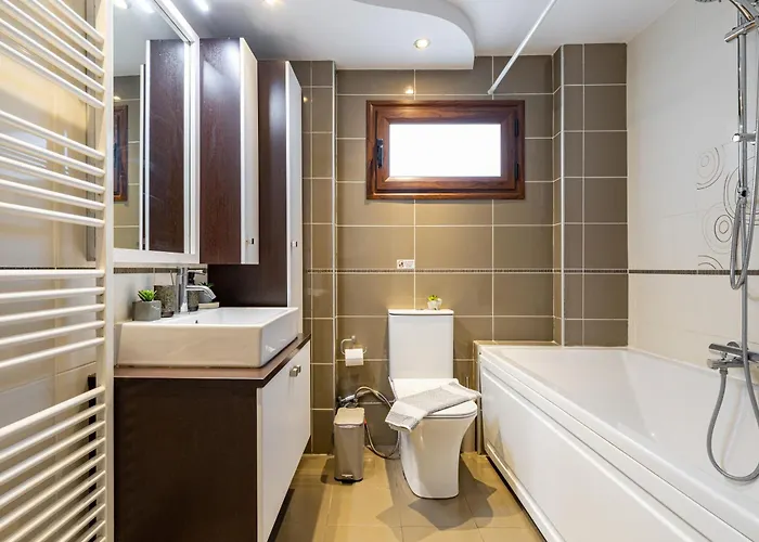 Апартаменты Harbour - Spacious Unique 2-balcony In Chania Old Town Ханья