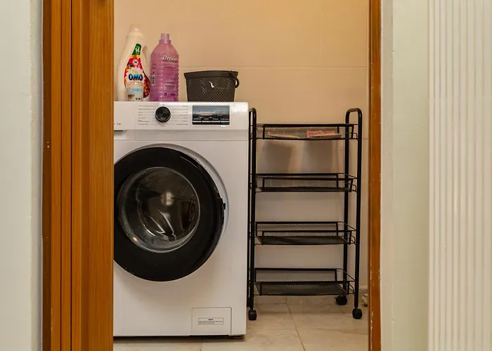 Harbour - Spacious Unique 2-balcony In Chania Old Town