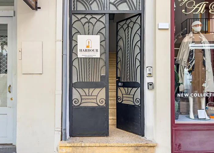 Harbour - Spacious Unique 2-balcony In Chania Old Town * Ханья