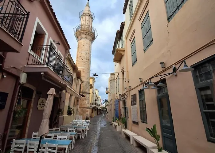 Harbour - Spacious Unique 2-balcony In Chania Old Town Ханья