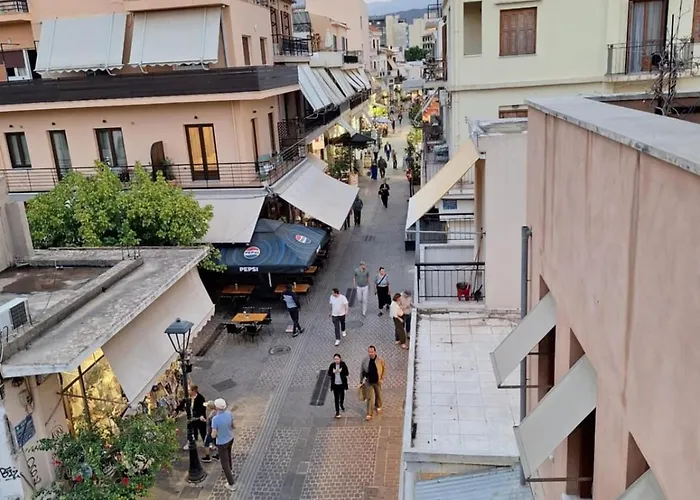Harbour - Spacious Unique 2-balcony In Chania Old Town Ханья