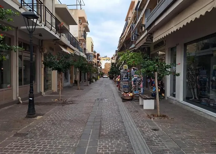 Harbour - Spacious Unique 2-balcony In Chania Old Town Апартаменты Ханья