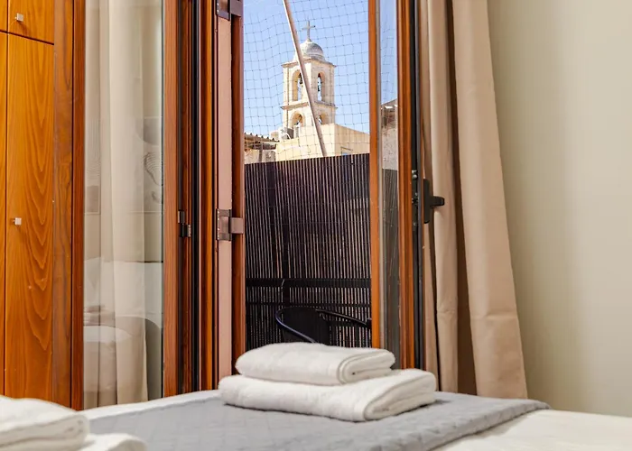 Harbour - Spacious Unique 2-balcony In Chania Old Town 아파트 *