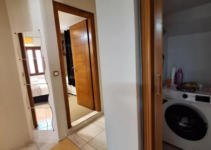 아파트 Harbour - Spacious Unique 2-balcony In Chania Old Town *