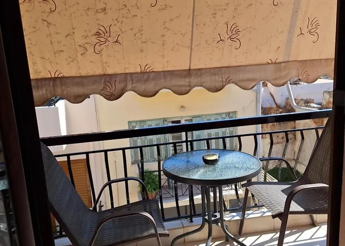 Harbour - Spacious Unique 2-balcony In Chania Old Town 아파트 하니아